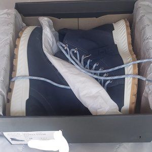 ExoStrike Women Boots (YAK LEATHER & WATERPROOF)(BRAND NEW, NIB)